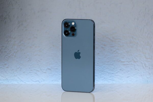 iPhone 12 Pro Max: The Subtle Masterpiece in a World of Hype iPhone 12 Pro Max