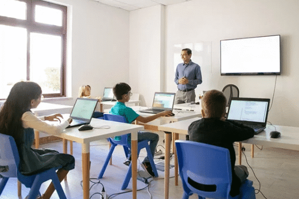 Why Every School Needs a Smart School Management System Today
